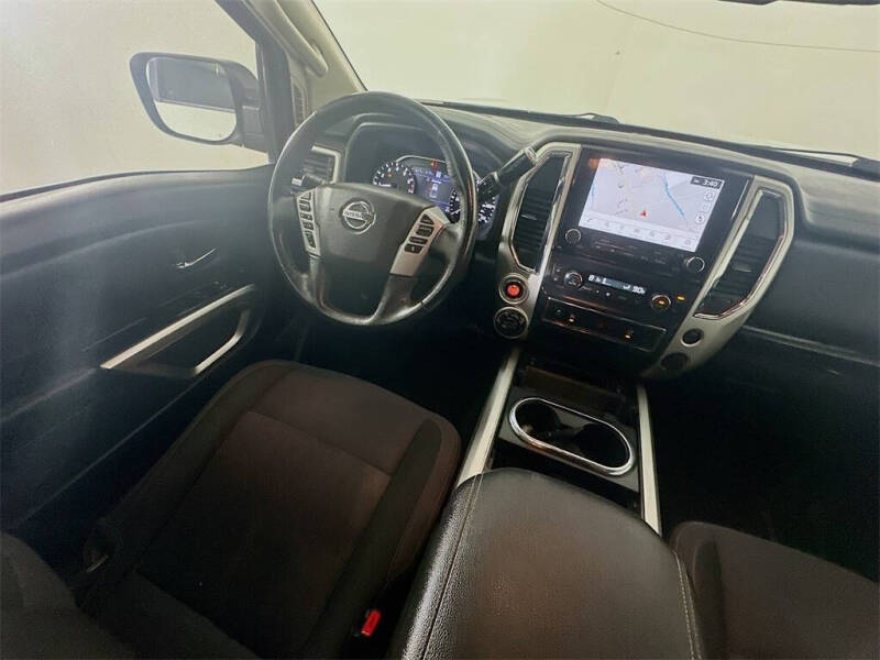 2021 Nissan Titan SV