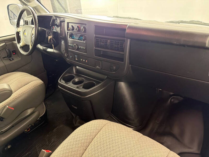 2018 Chevrolet Express 2500