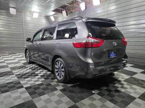 2020 Toyota Sienna LE 7-Passenger