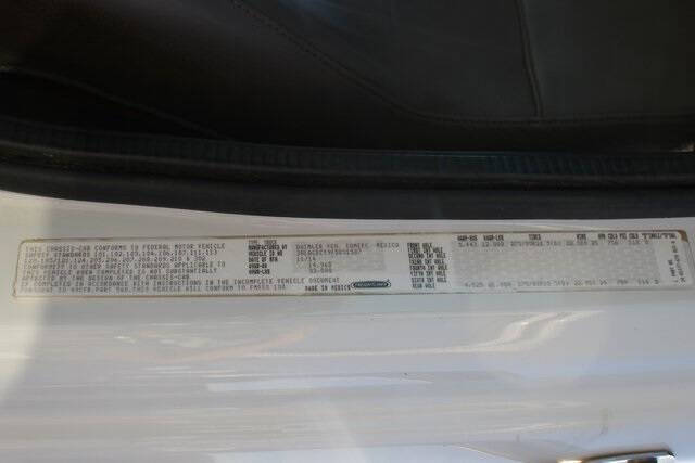 2015 Freightliner M2 106