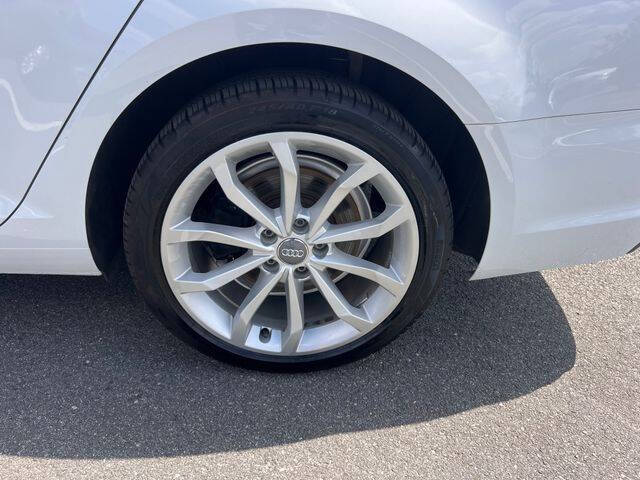 2019 Audi A4 Premium Plus 40 TFSI