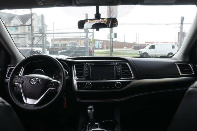 2016 Toyota Highlander LE Plus