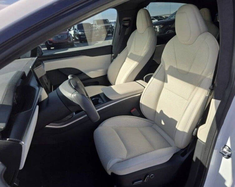 2022 Tesla Model X Plaid