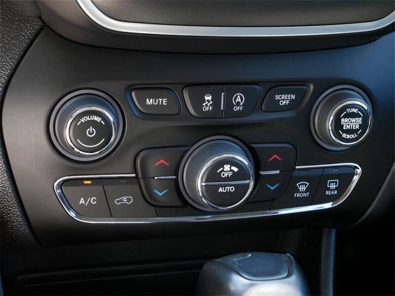 2022 Jeep Cherokee Trailhawk