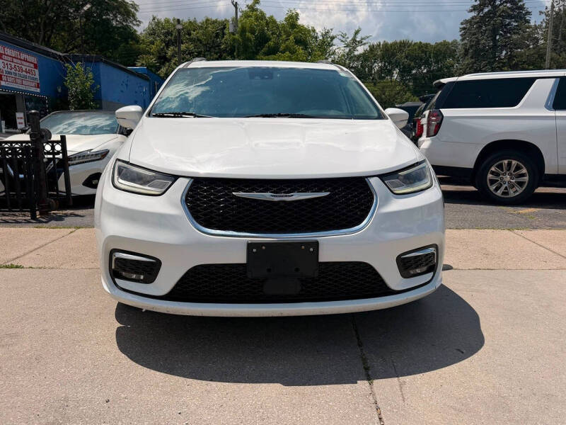 2022 Chrysler Pacifica Touring L