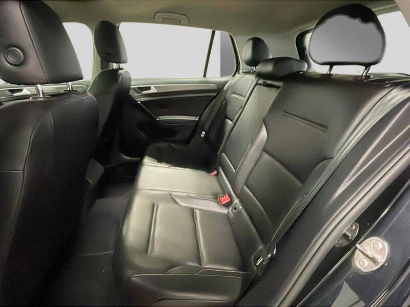 2021 Volkswagen Golf TSI