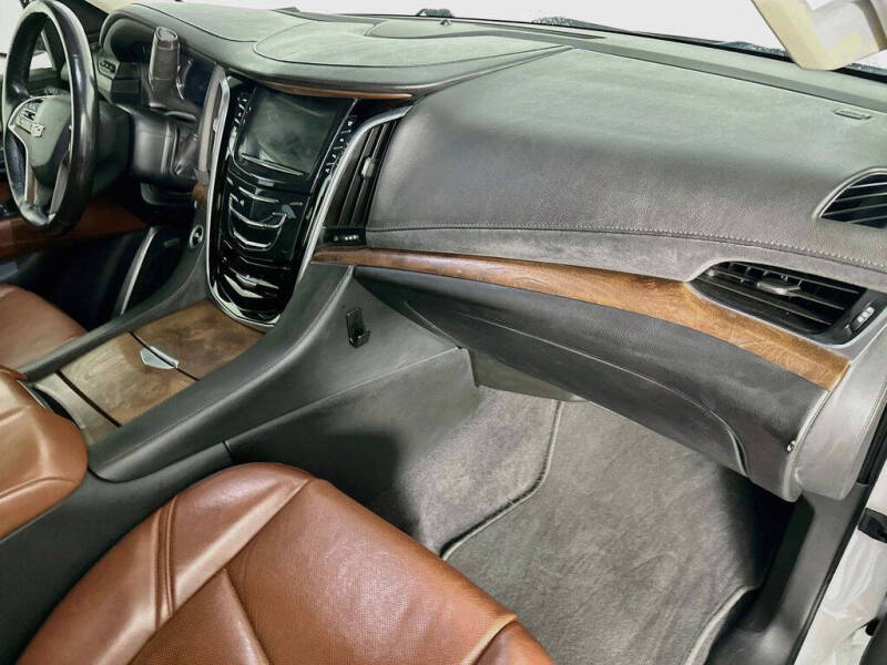 2020 Cadillac Escalade Premium Luxury