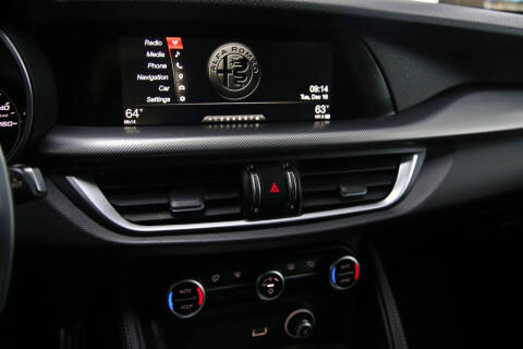 2018 Alfa Romeo Stelvio Sport