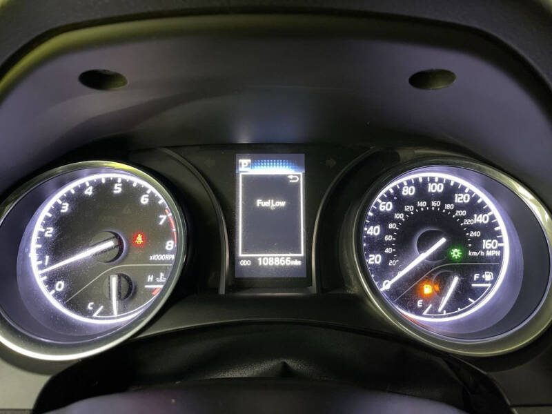 2019 Toyota Camry SE