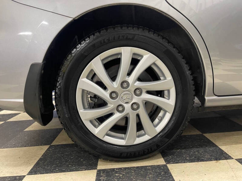 2012 Mazda MAZDA5 Sport