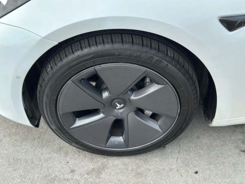 2021 Tesla Model 3 Standard Range Plus