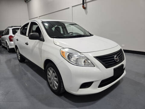 2013 Nissan Versa for sale at Skyline Luxury Motors in Buffalo Grove IL