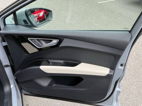 2024 Audi Q4 e-tron quattro Prestige 50