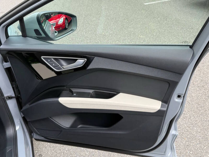 2024 Audi Q4 e-tron quattro Prestige 50