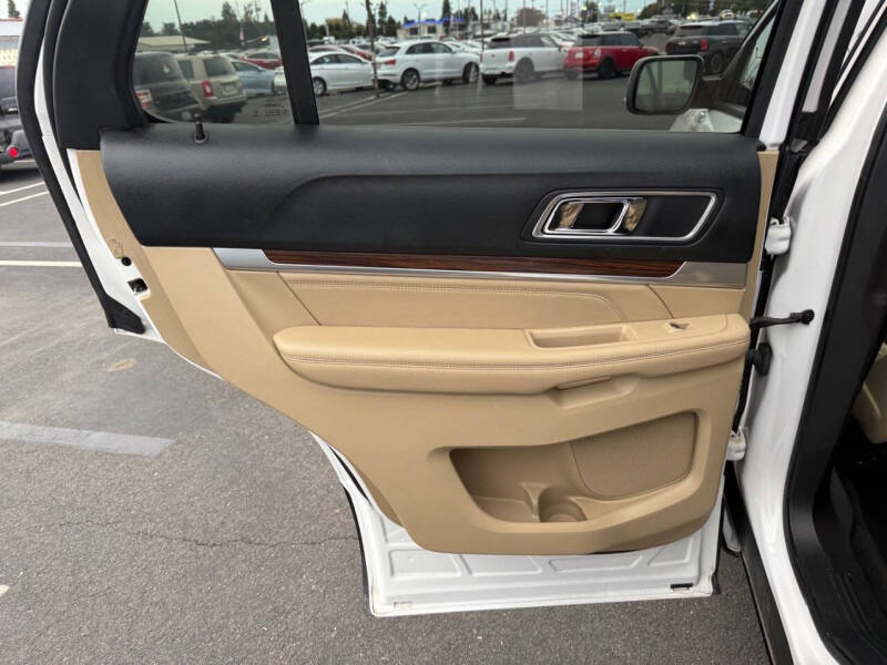 2017 Ford Explorer Limited