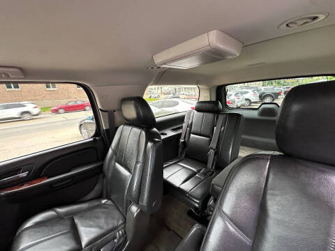 2014 Chevrolet Suburban LT