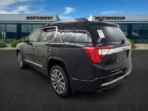 2022 GMC Acadia Denali