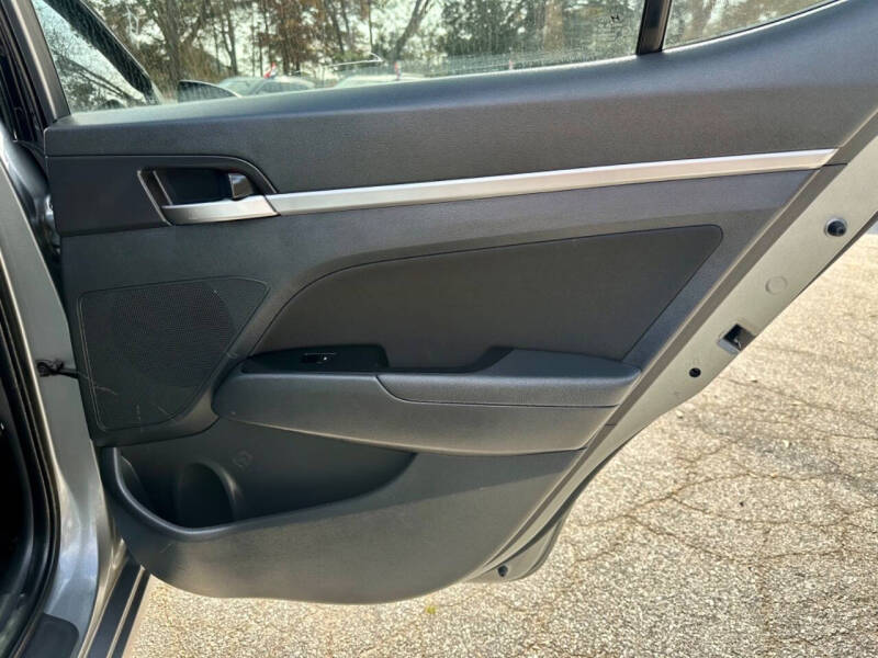 2019 Hyundai Elantra SEL