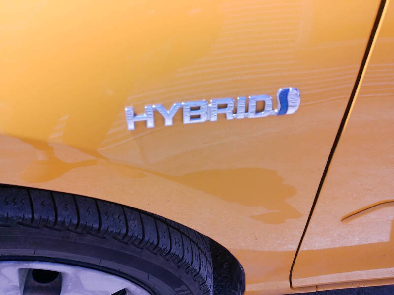 2014 Toyota Prius c Two