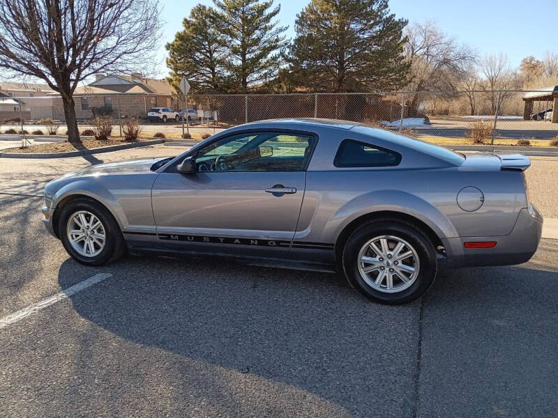 2007 Ford Mustang V6 Deluxe