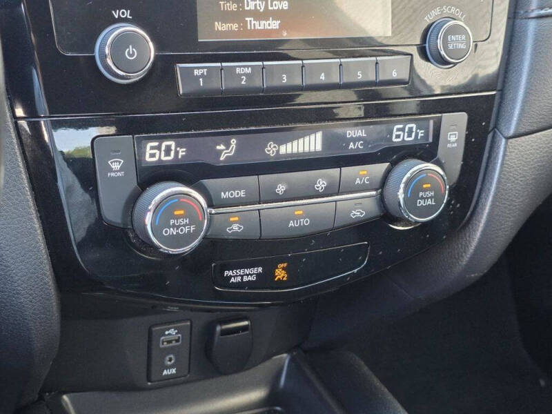 2017 Nissan Rogue