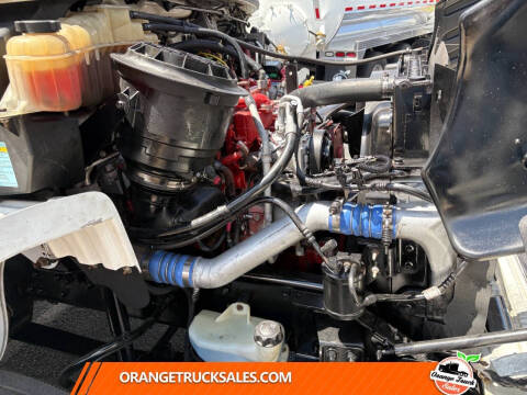 2018 Freightliner M2 106