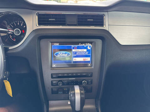 2014 Ford Mustang V6