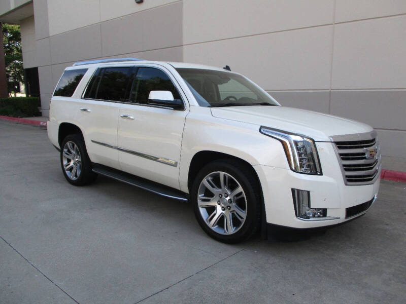 2017 Cadillac Escalade for sale at Reynolds Auto Group in Plano TX