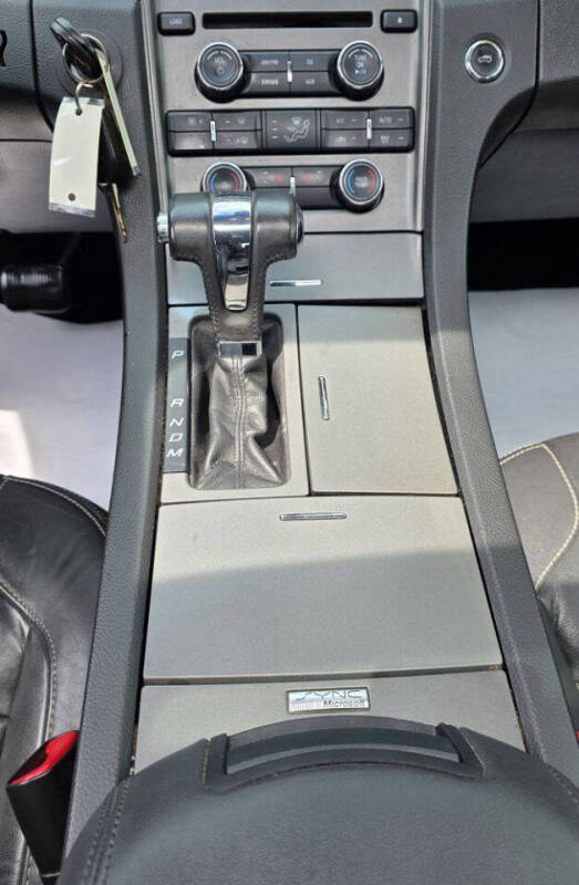 2011 Ford Taurus SEL