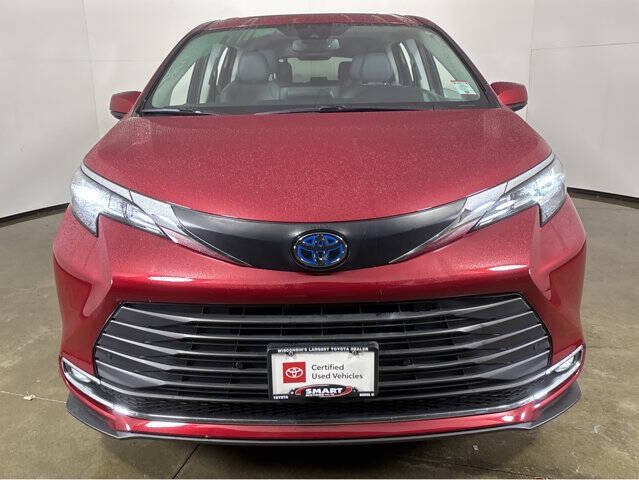 2021 Toyota Sienna XLE 7-Passenger