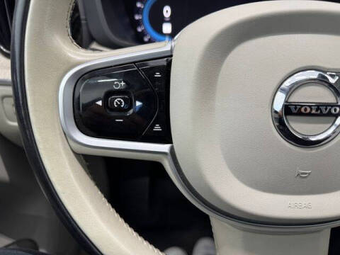 2022 Volvo XC60 Recharge T8 Inscription