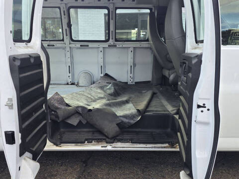 2017 GMC Savana 2500