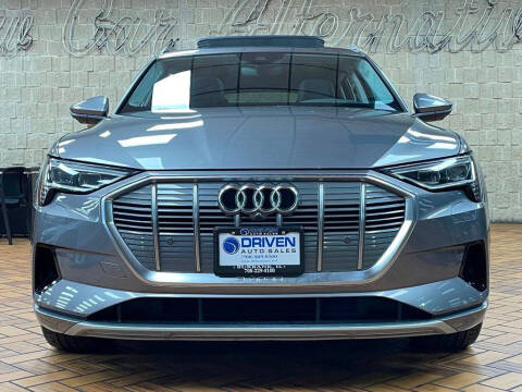 2021 Audi e-tron quattro Premium Plus