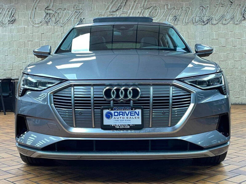 2021 Audi e-tron quattro Premium Plus