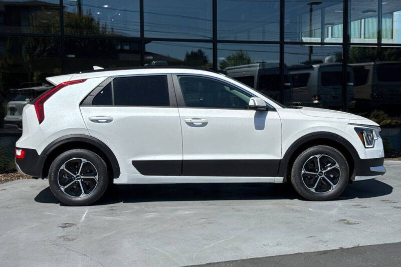 2026 Kia Niro EX