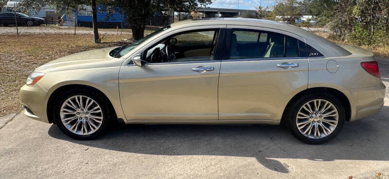 2011 Chrysler 200 Limited
