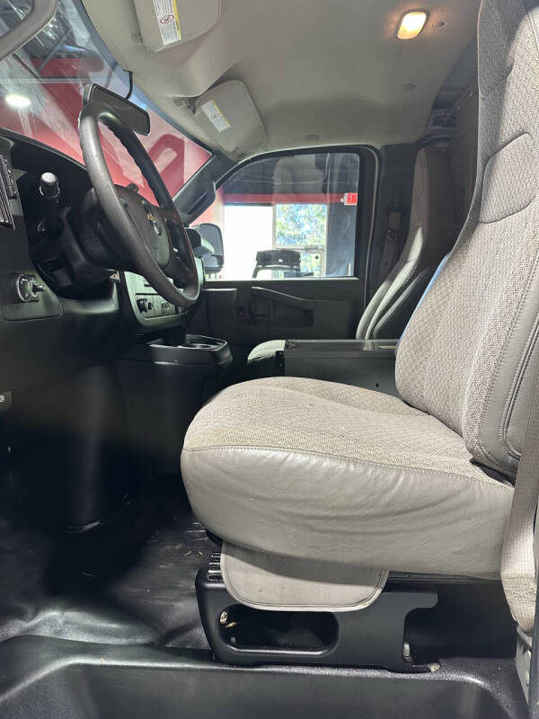 2019 Chevrolet Express 2500