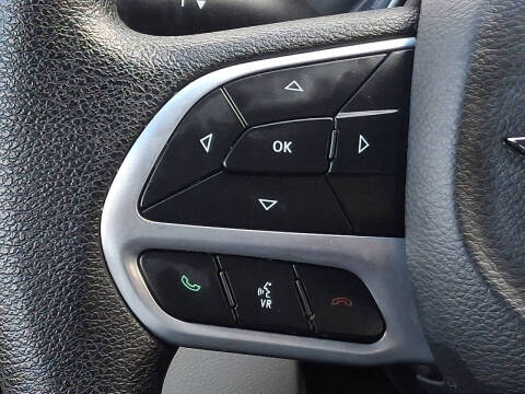 2020 Chrysler Voyager L