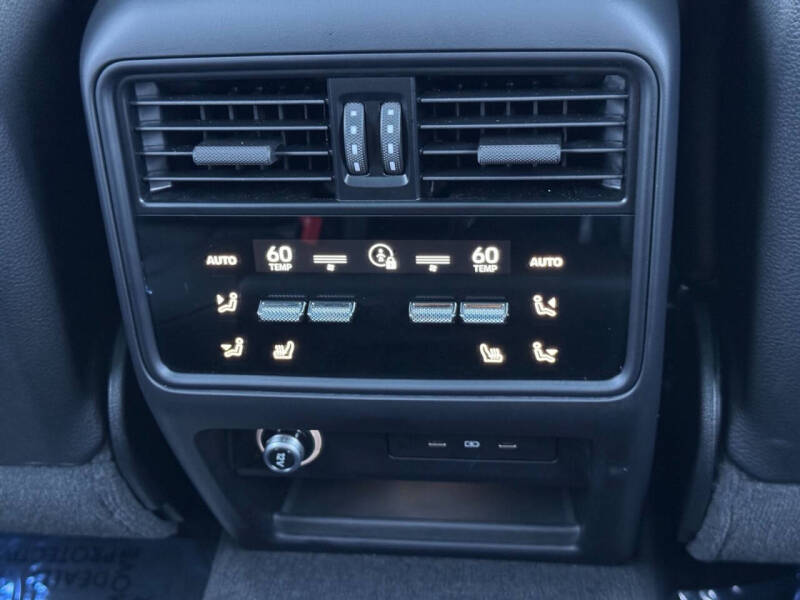 2024 Porsche Cayenne S