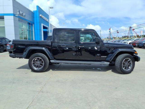 2022 Jeep Gladiator Overland