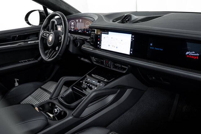 2026 Porsche Cayenne GTS Coupe