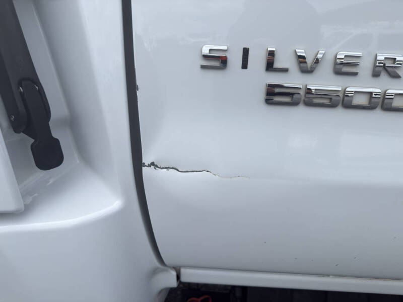 2021 Chevrolet Silverado 5500HD