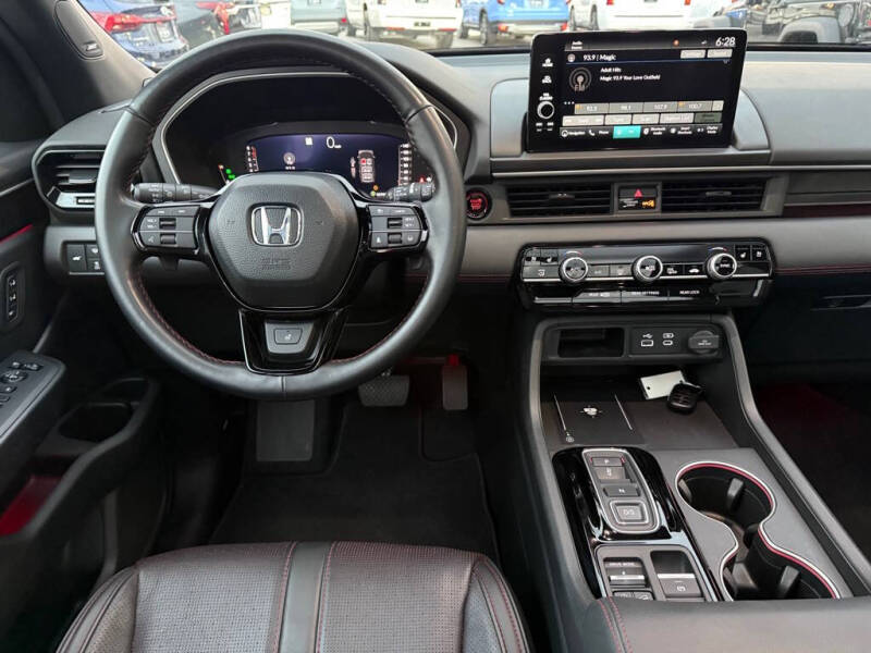 2025 Honda Pilot Black Edition