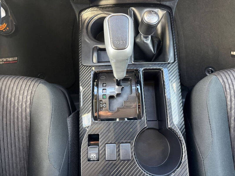 2024 Toyota 4Runner TRD Off-Road