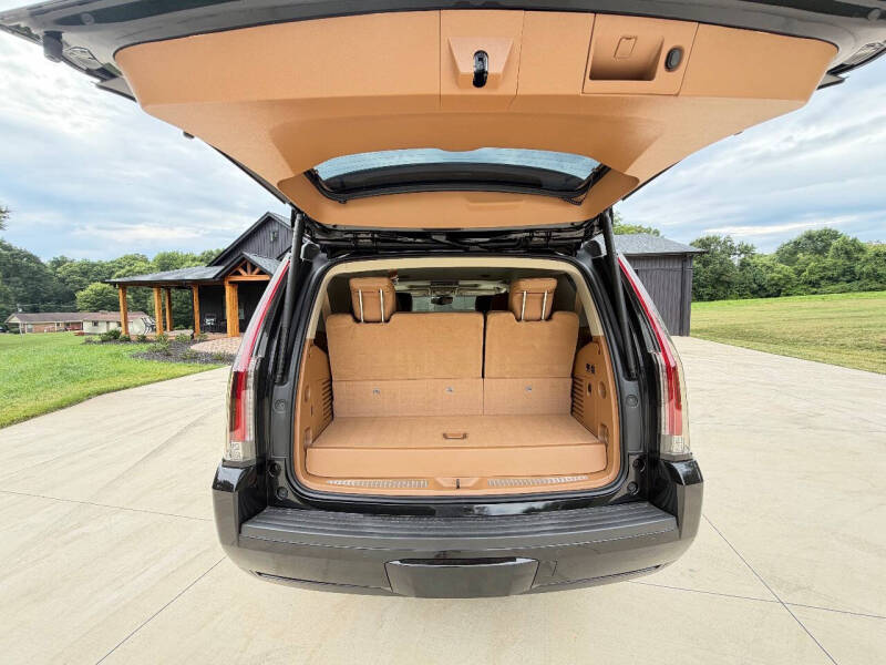 2016 Cadillac Escalade Platinum