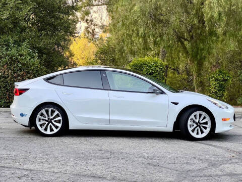 2021 Tesla Model 3 Standard Range Plus