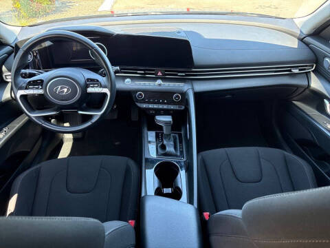 2023 Hyundai Elantra