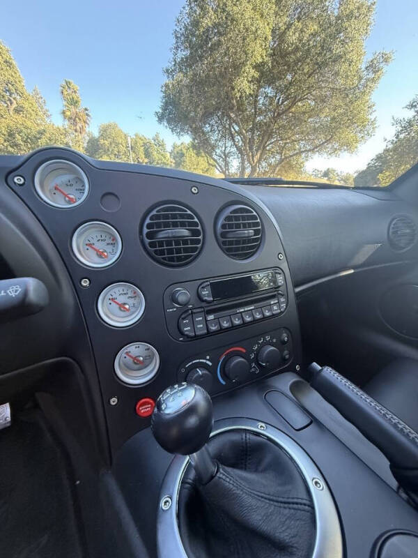 2006 Dodge Viper SRT-10