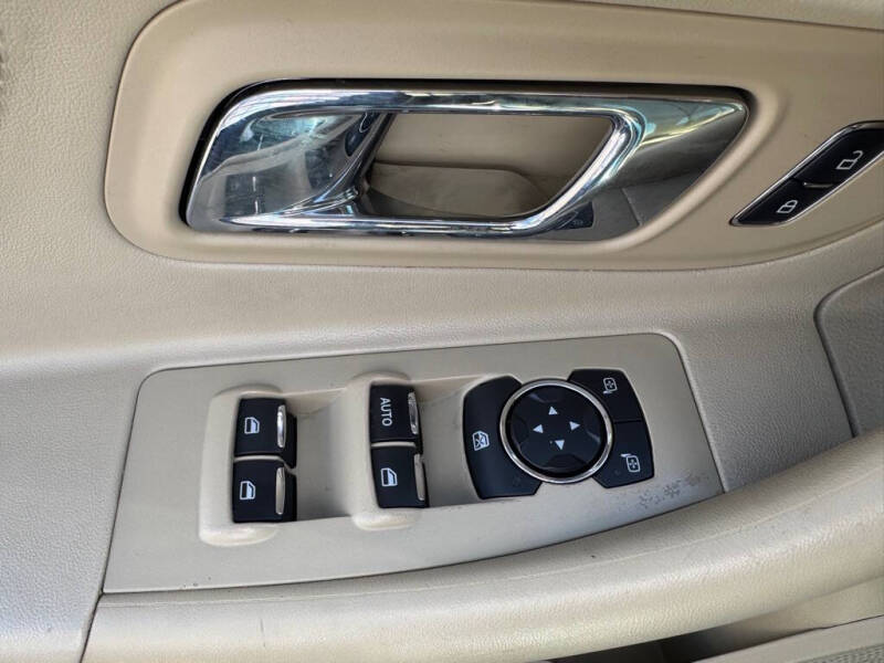 2016 Ford Taurus SEL