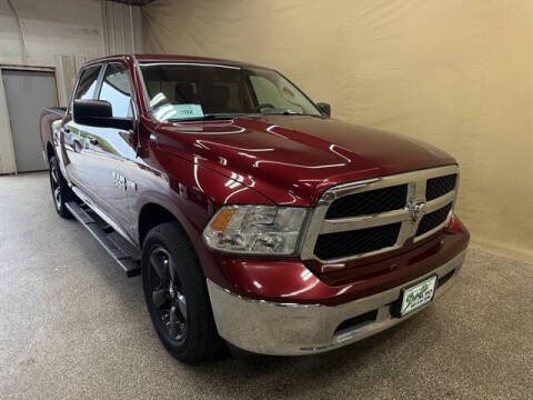 2017 RAM 1500 SLT